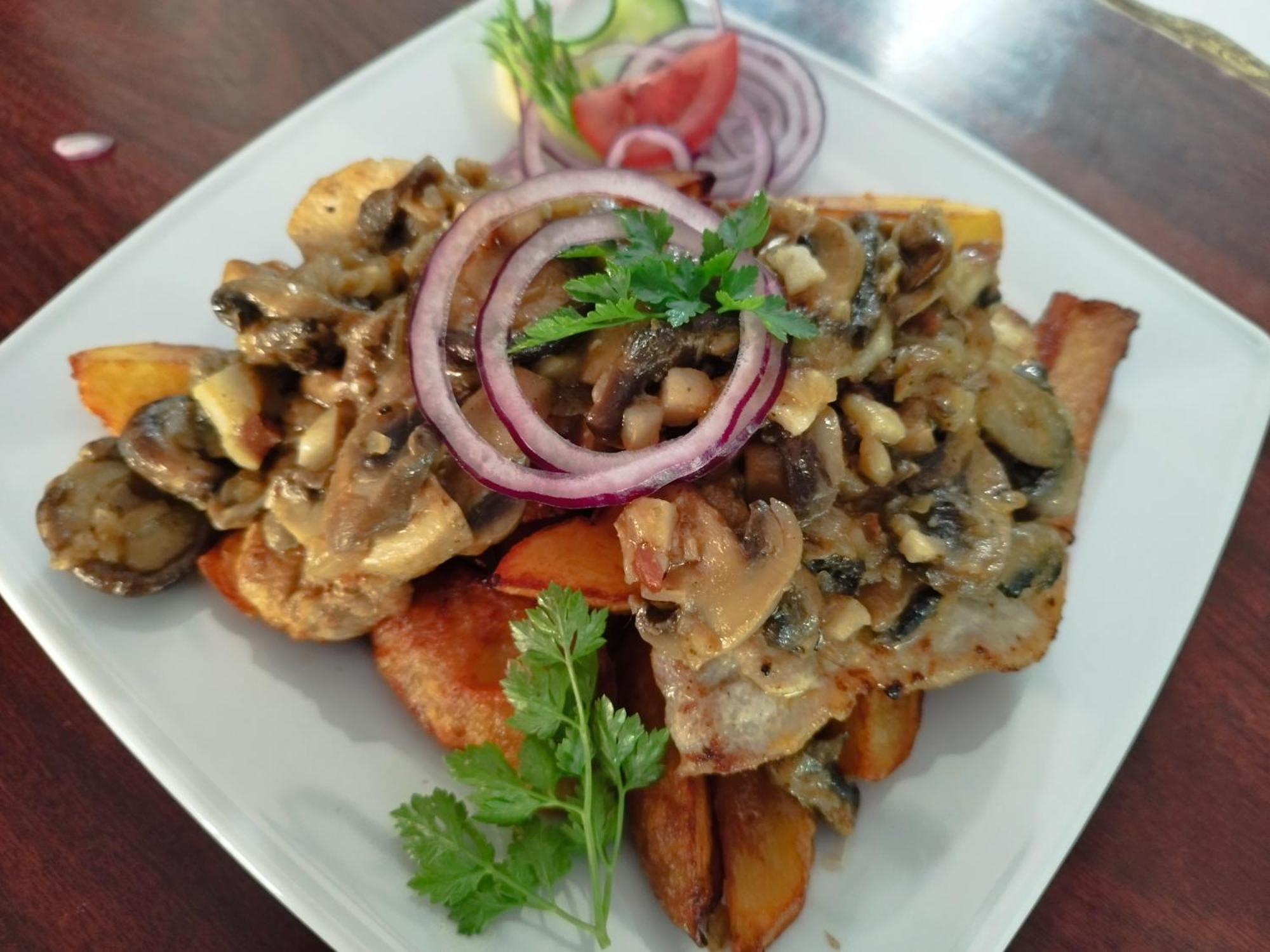 Margareta Etterem Es Vendeghaz Gasthaus บาลาทอนเบรีน ภายนอก รูปภาพ